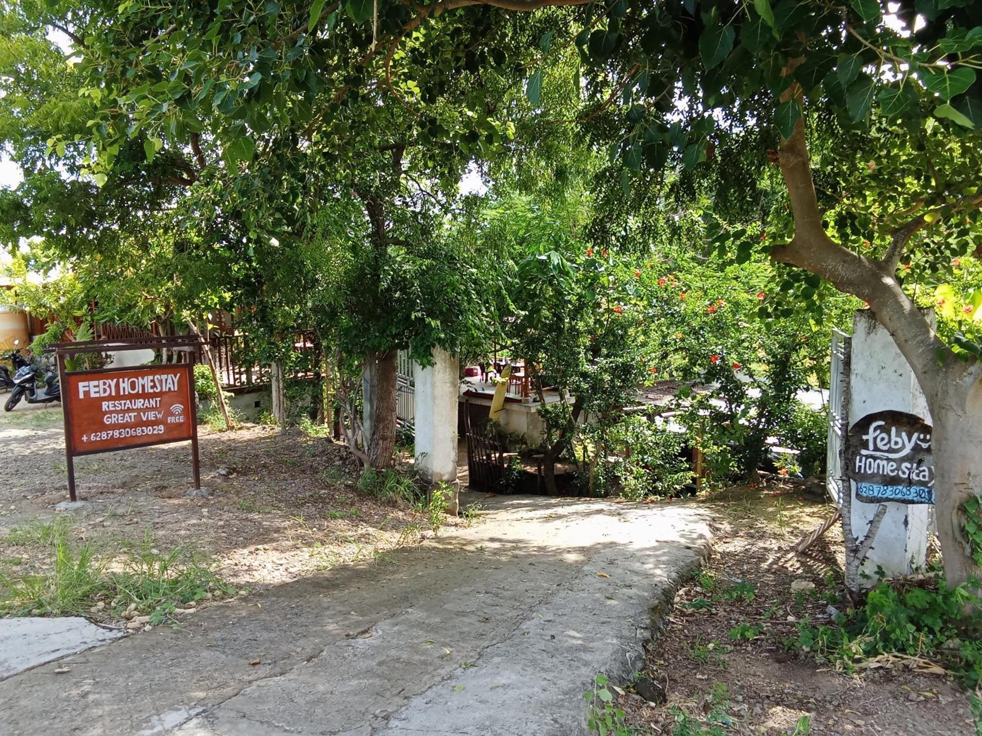 Feby'S Homestay Ekas Buitenkant foto
