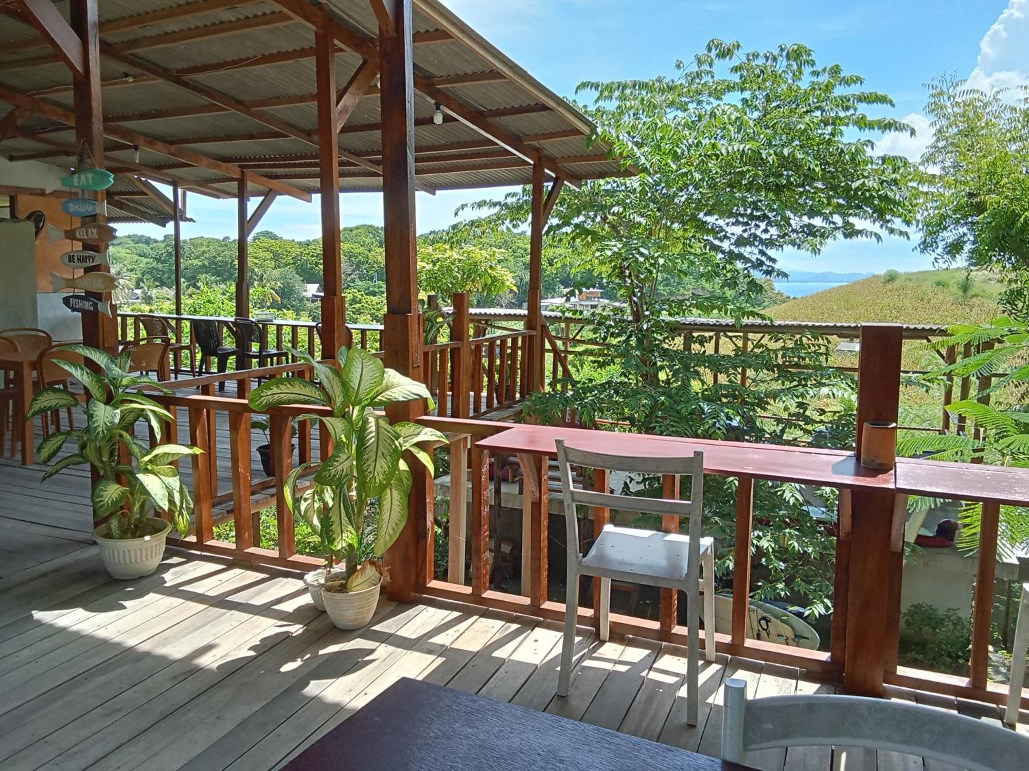 Feby'S Homestay Ekas Buitenkant foto